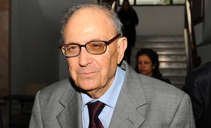 Aziz Krichen: Ahmed Mestiri, l’homme qui a osé dire non à Bourguiba et à Ben Ali (Album photos) Aziz Krichen: Ahmed Mestiri, l’homme qui a osé dire non à Bourguiba et à Ben Ali (Album photos)