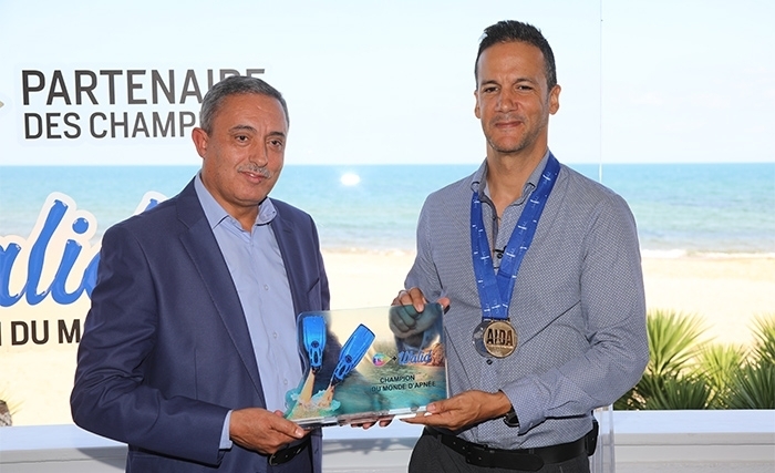 Tunisie Telecom reçoit et  félicite le champion du monde Walid Boudhiaf à son retour