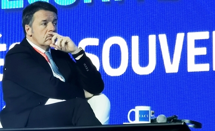 Matteo Renzi à Sousse : Construire des connexions et non ériger des murailles Matteo Renzi à Sousse : Construire des connexions et non ériger des murailles