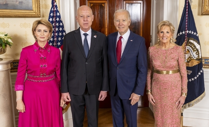 Une photo-souvenir des deux couples présidentiels tunisien et américain à Washington Une photo-souvenir des deux couples présidentiels tunisien et américain à Washington