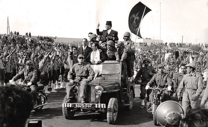 Bourguiba, le grand visionnaire, l’homme des grandes décisions Bourguiba, le grand visionnaire, l’homme des grandes décisions