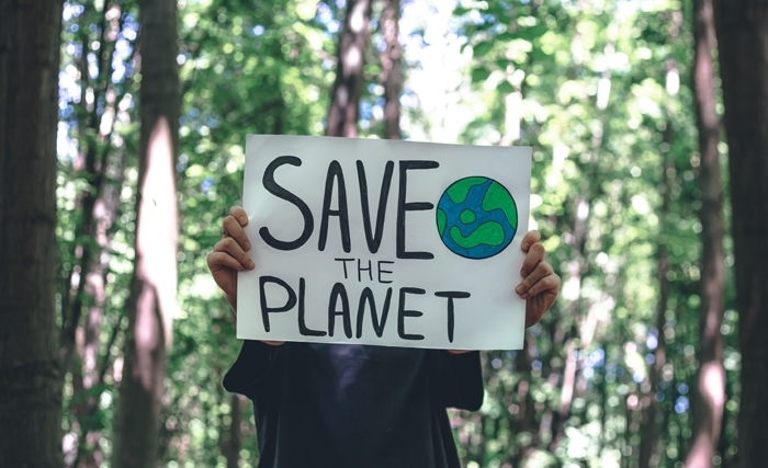 Le «New Deal vert» une rupture avec le capitalisme financier, mondialisé, producteur de catastrophes écologiques et d'inégalités Le «New Deal vert» une rupture avec le capitalisme financier, mondialisé, producteur de catastrophes écologiques et d'inégalités