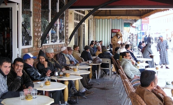 Tunisie : Femmes battues, hommes au café