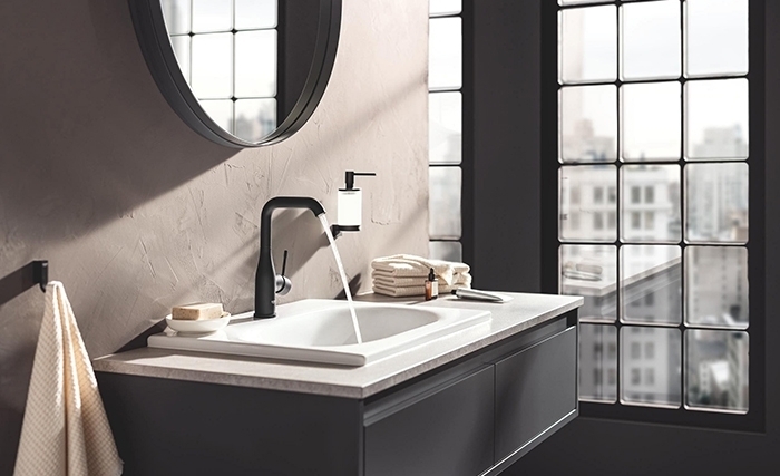 GROHE Colors et Phantom Black: des designs de salle de bains personnalisés et durables
