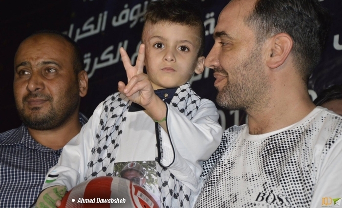 5100 palestiniens sont en prison mais les conditions de détention d’un terroriste israélien émeuvent députés et rabbins 5100 palestiniens sont en prison mais les conditions de détention d’un terroriste israélien émeuvent députés et rabbins