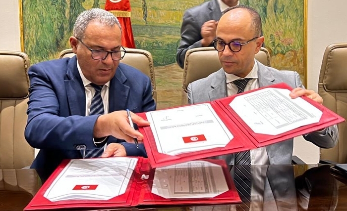 Signature d’une Convention de Partenariat entre le Ministère de l'Education et la BH Bank Signature d’une Convention de Partenariat entre le Ministère de l'Education et la BH Bank