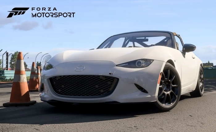 Le circuit de Yas Marina enfin disponible sur Forza Motor sport! Le circuit de Yas Marina enfin disponible sur Forza Motor sport!