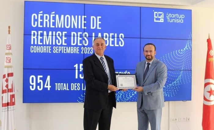 Une Startup en nanotechnologie pour le développement des systèmes intelligents pour le suivi de la qualité de l’Air Une Startup en nanotechnologie pour le développement des systèmes intelligents pour le suivi de la qualité de l’Air