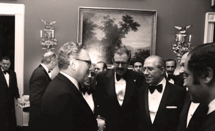 Hédi Nouira et Henri Kissinger Hédi Nouira et Henri Kissinger