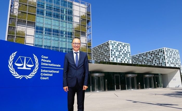 Salwa Hamrouni - Le professeur Ben Mahfoudh à la Cour pénale internationale: Un juge indépendant mais portant la voix de la Tunisie Salwa Hamrouni - Le professeur Ben Mahfoudh à la Cour pénale internationale: Un juge indépendant mais portant la voix de la Tunisie