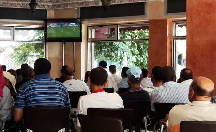 La CAN : Comment Chokri Fendri a vécu le match de l’équipe nationale tunisienne contre celle de la Namibie au café de Si Ammar La CAN : Comment Chokri Fendri a vécu le match de l’équipe nationale tunisienne contre celle de la Namibie au café de Si Ammar
