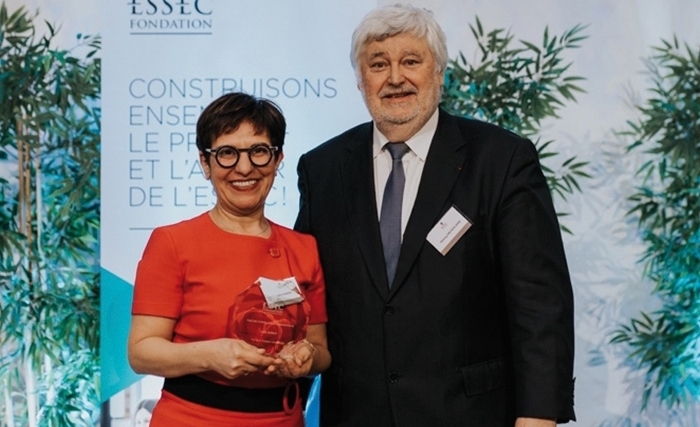 Haifa Hubert, lauréate du Prix de l’excellence pédagogique de la Fondation ESSEC, Paris Haifa Hubert, lauréate du Prix de l’excellence pédagogique de la Fondation ESSEC, Paris