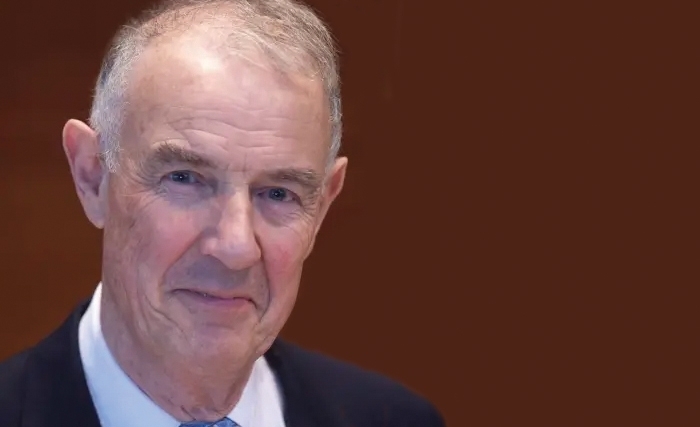 Qui est John H. Humphrey le Fondateur du Journal of Roman Archaeology