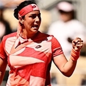 Ons Jabeur en  passe de gagner son pari: remprorter le tournoi de Roland  Garros