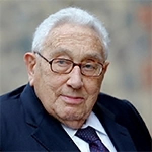Henry Kissinger a toujours trouvé le moyen de voler au secours de l’Etat sioniste et d’alimenter son hubris