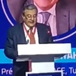Taieb Bayahi : Notre incapacité à faire face à l’informel, menace de miner notre confiance, compromettre la justice sociale, et entraver l’économie 