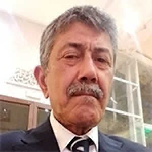 Chaker Ouahada - Au-delà de la carrière diplomatique: Vers un nouveau regard