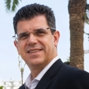 La Tunisie face à l'IA - Le travailleur du savoir face à l’IA: devenir centaure ou disparaître en silence? (3ème partie)