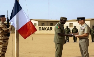 La Chute de la Françafrique: Comment Paris a perdu son Empire Informel